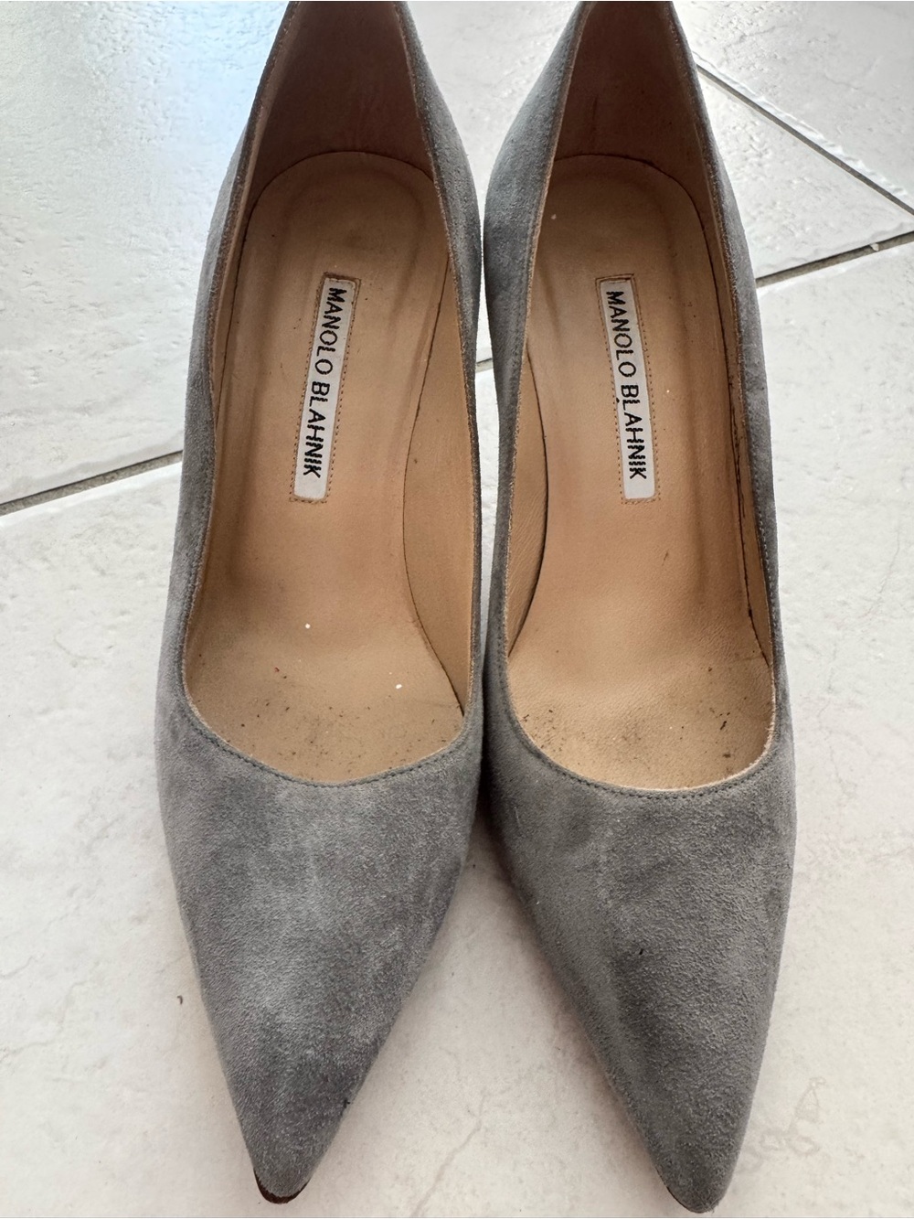 Manolo Blahnik Gray Suede Pointed Toe Pumps